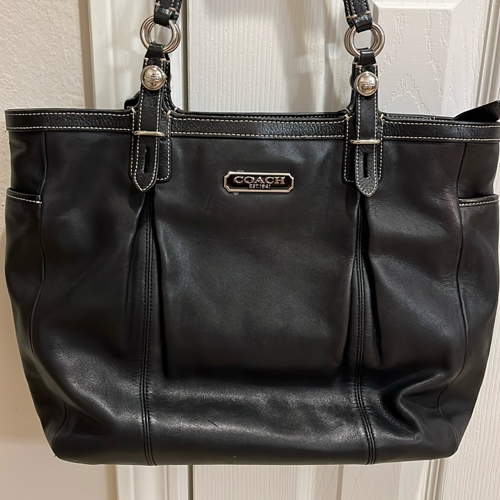 Coach Black Leather Tote/Shoulder Bag